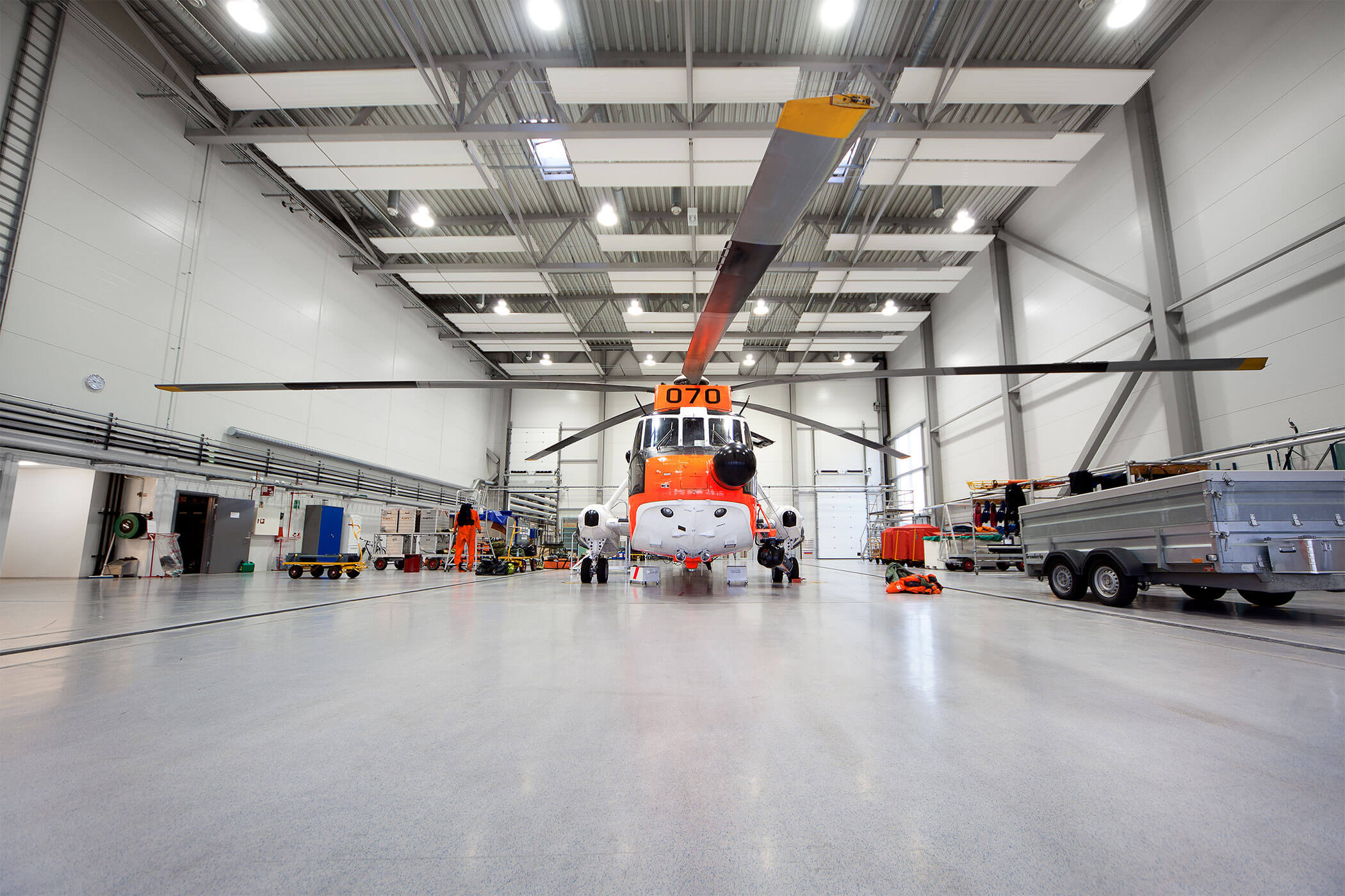 ESD aircraft hangar floor